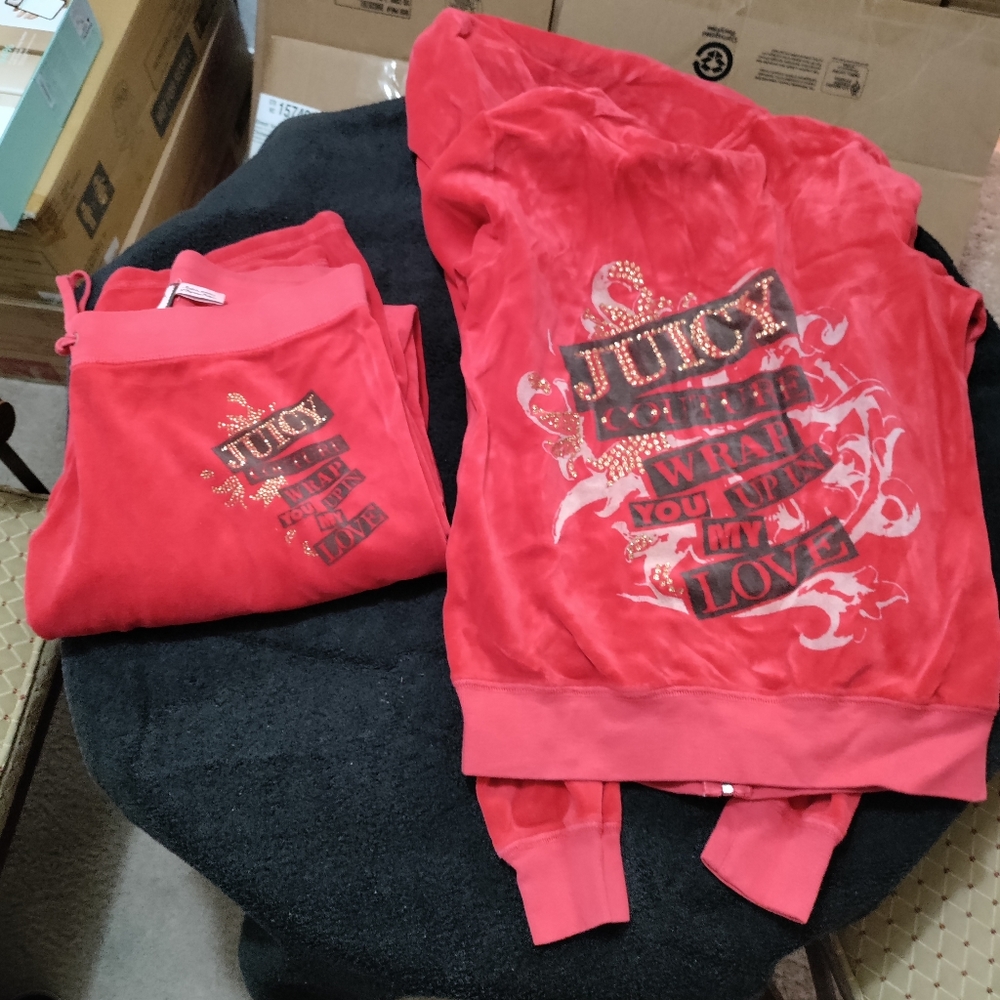 JUICY COUTURE RED APPLE SUIT